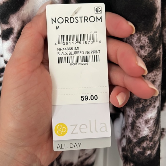 NWT Zella Sweatshirt - Picture 5 of 5